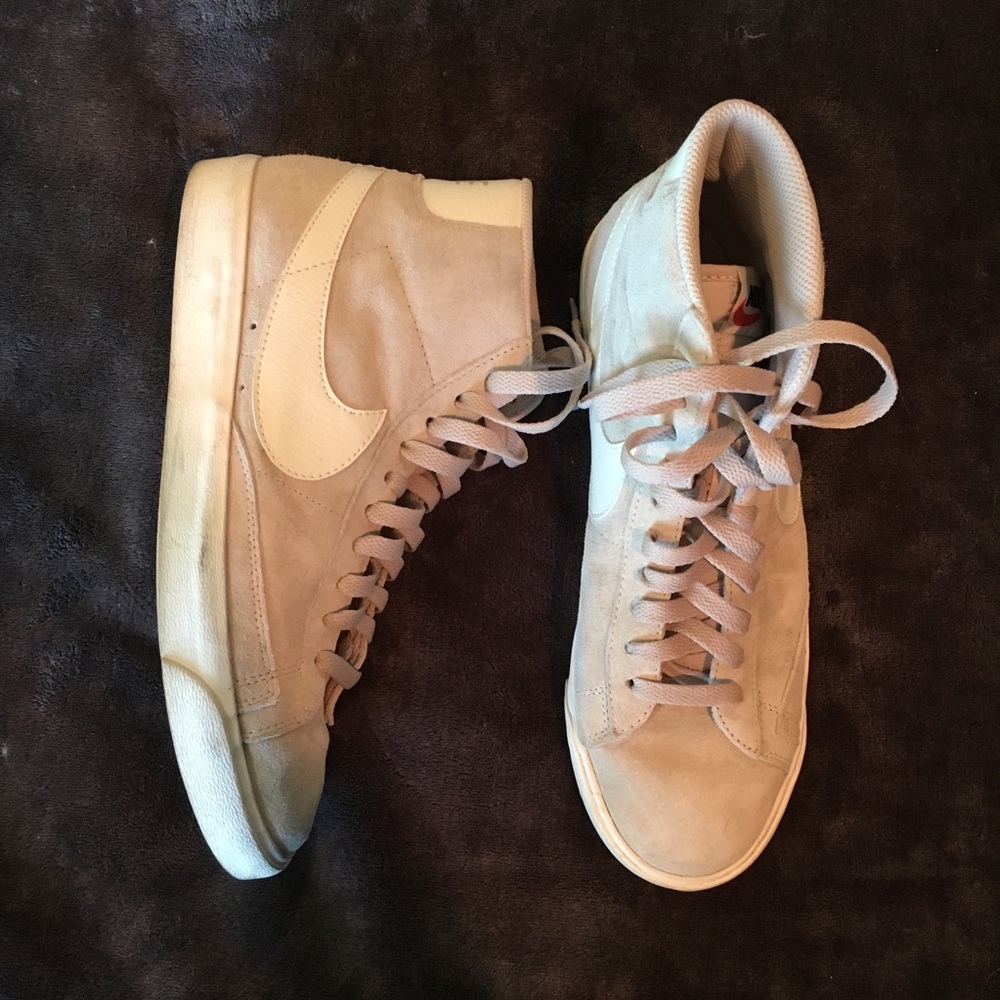 nike grey high tops gently used